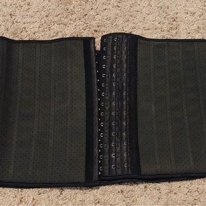 NWT YIANNA Black Corset Waist Trainer Size M